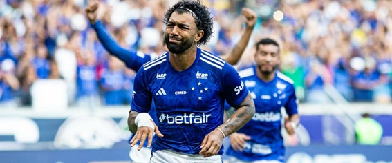 Após errar pênalti decisivo em Corinthians x Cruzeiro, Gabigol manda recado para torcida.