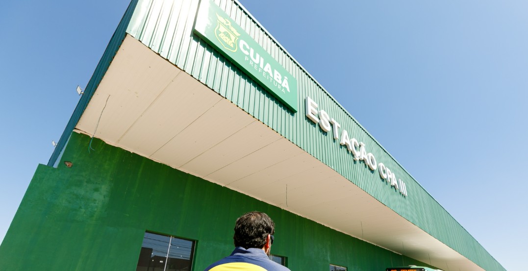 Prefeito libera uso provisório do Terminal do CPA 3 para tirar passageiros da chuva em Cuiabá