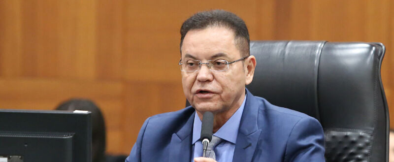 Botelho descarta debandada no União e projeta reeleição de 23 deputados