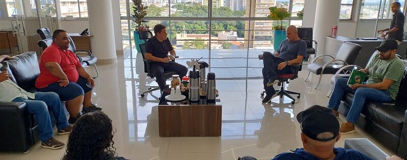 Prefeitura e vereadores definem plano com emendas para transformar o Praeirinho da Beira Rio