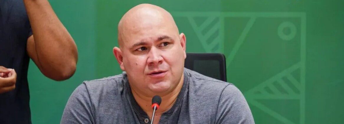 Abílio coloca expediente da Prefeitura em votação nas redes e estuda reduzir horário por causa do BRT