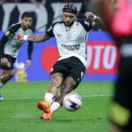 Em clássico tenso, Palmeiras vence o Corinthians e segue na briga pela liderança