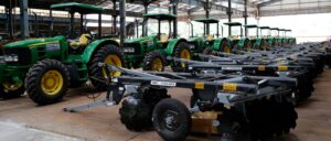 Pequenos produtores ganham reforço: lei cria programa permanente de máquinas e insumos em MT