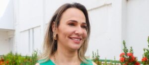 Saída inesperada: secretária abandona equipe de Flávia Moretti para assumir Saúde em Cuiabá