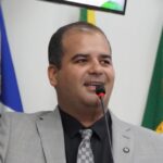 Ilde Taques reúne 13 vereadores e avança na disputa pela presidência da Câmara de Cuiabá