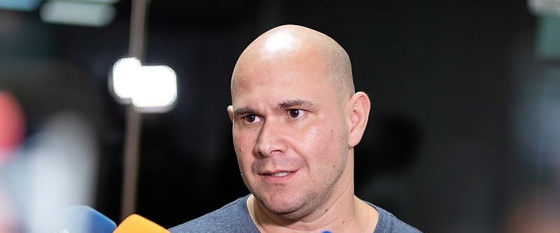 Sem definir futuro, Abílio descarta governo e diz não saber se tenta reeleição