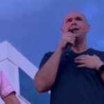 Abílio convoca apoiadores a intensificar luta política nas redes sociais durante protesto em Cuiabá
