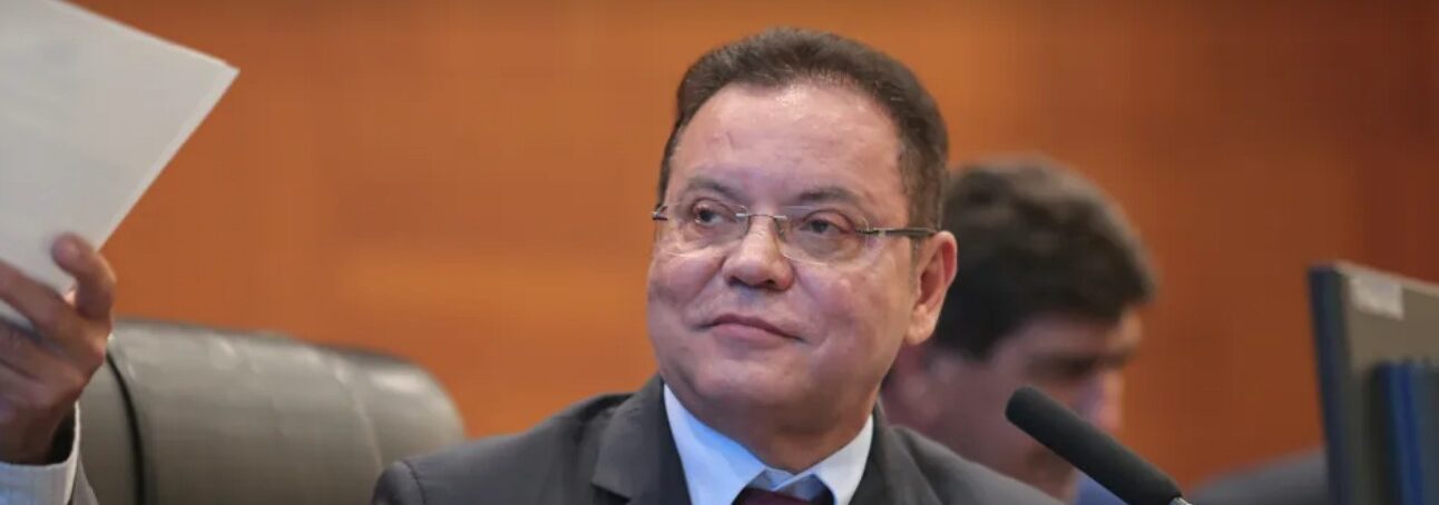 Botelho tenta pacificar crise no União e apoia Dilmar em projeto eleitoral