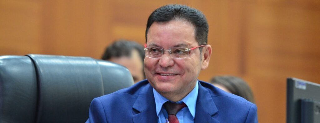 Botelho projeta bastidores e admite: “Vou articular” para comandar Assembleia novamente