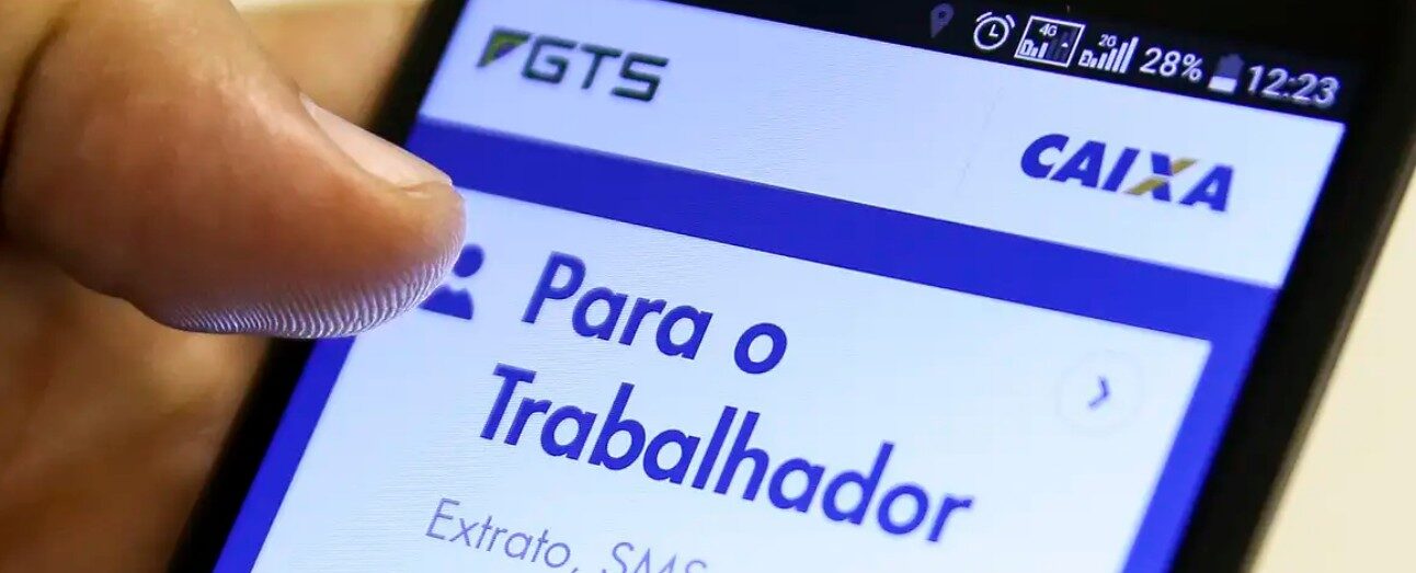 Governo restringe saque-aniversário e reduz valor liberado em empréstimos com FGTS