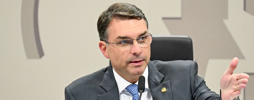 Flávio Bolsonaro virá a Mato Grosso para “filiadaço” do PL e reforçar candidaturas de 2026