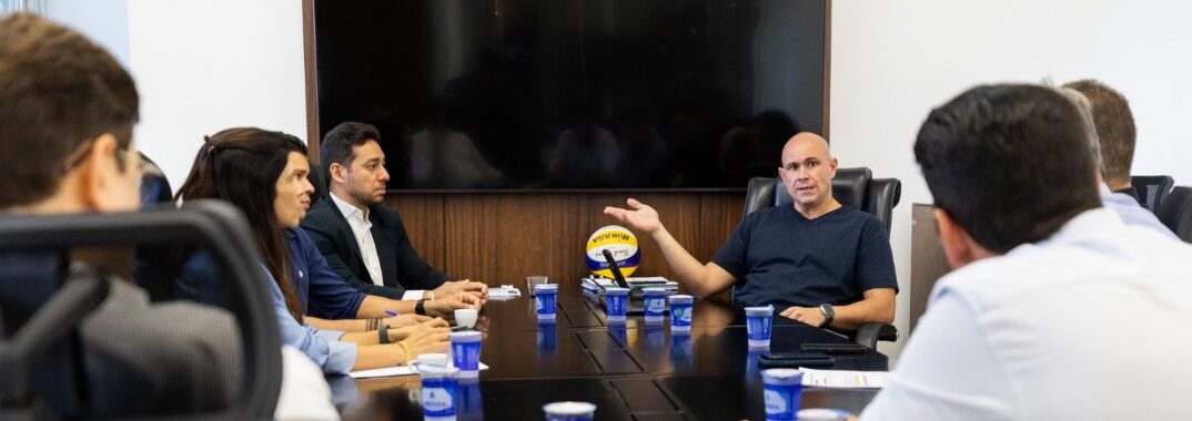 Abílio inicia diálogo com CS Mobi e tenta reequilibrar contrato bilionário