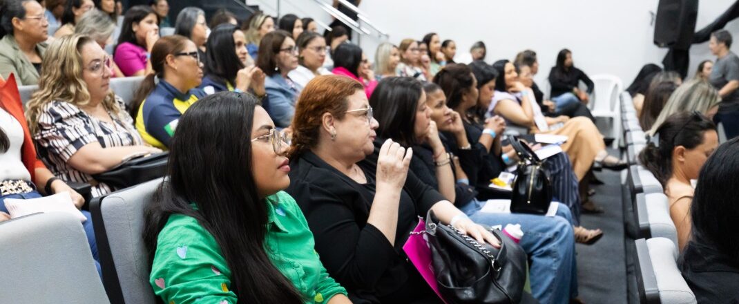 Evento na Prefeitura leva palestras e oportunidades de renda para servidoras no Dia Internacional da Mulher