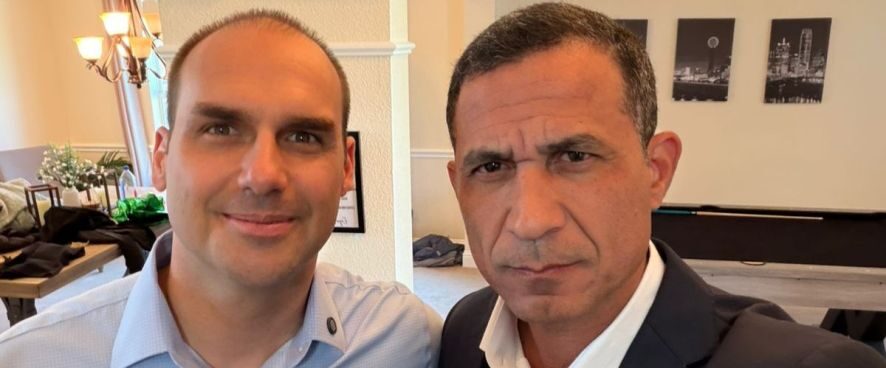 Coronel Assis se reúne com Eduardo Bolsonaro e cita campanha por Flávio à Presidência