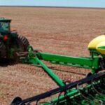 Excesso de chuva dificulta plantio e pode afetar produção de milho em MT