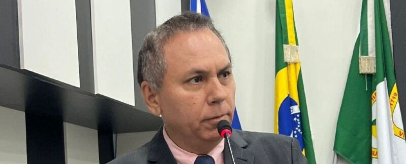 Após tensão com prefeito, Dilemário mantém candidatura e cobra respeito à Câmara