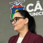 Samantha não escolhe entre Paula e Ilde e defende acordo político na Câmara