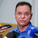 Botelho nega mágoa ao deixar União Brasil, mas dispara: “partido dormiu no ponto”