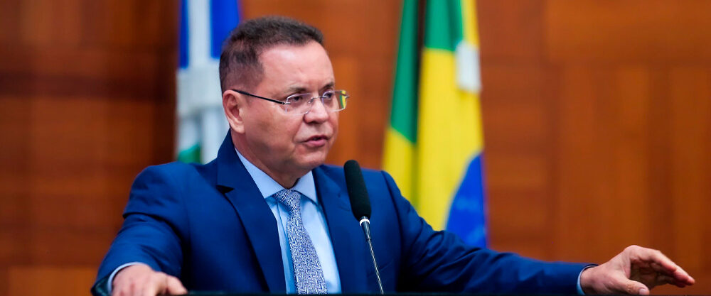 Botelho declara apoio a Flávio Bolsonaro para 2026 e agita cenário político em MT