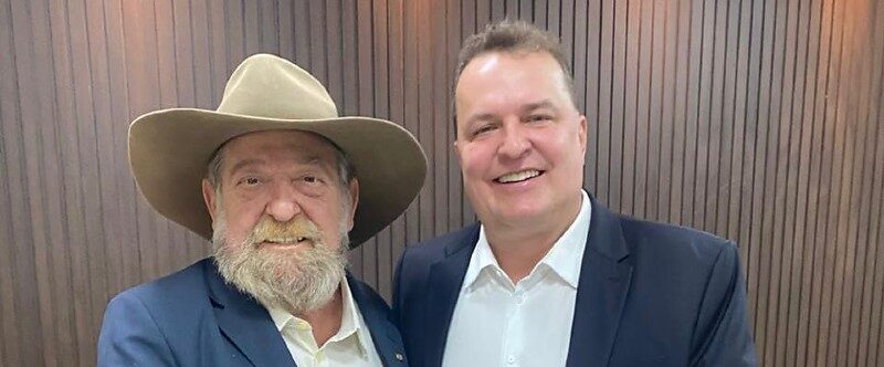 Reviravolta política: Barbudo troca de partido e fortalece projeto do Podemos