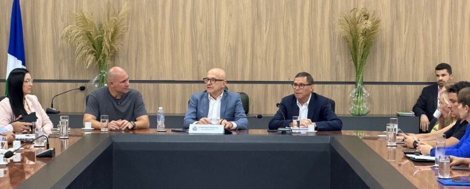 Estado e Prefeitura firmam parceria para 10 mil moradias e reforço na segurança em Cuiabá