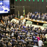 Dança das cadeiras em Brasília: MDB não reage, União perde espaço e novos blocos avançam