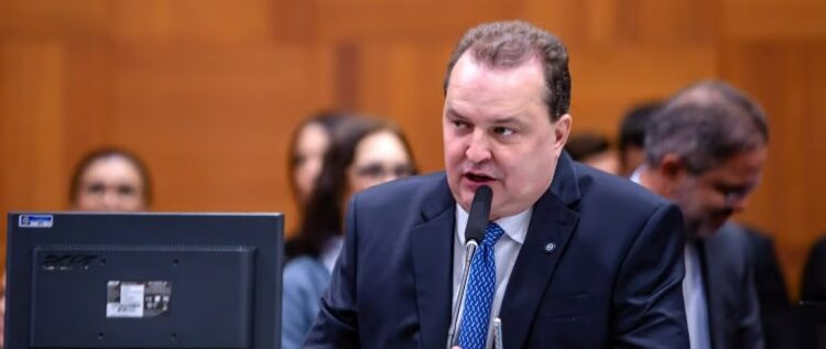 Max propõe lei para devolver Hospital Júlio Müller a Cuiabá e encerrar impasse político