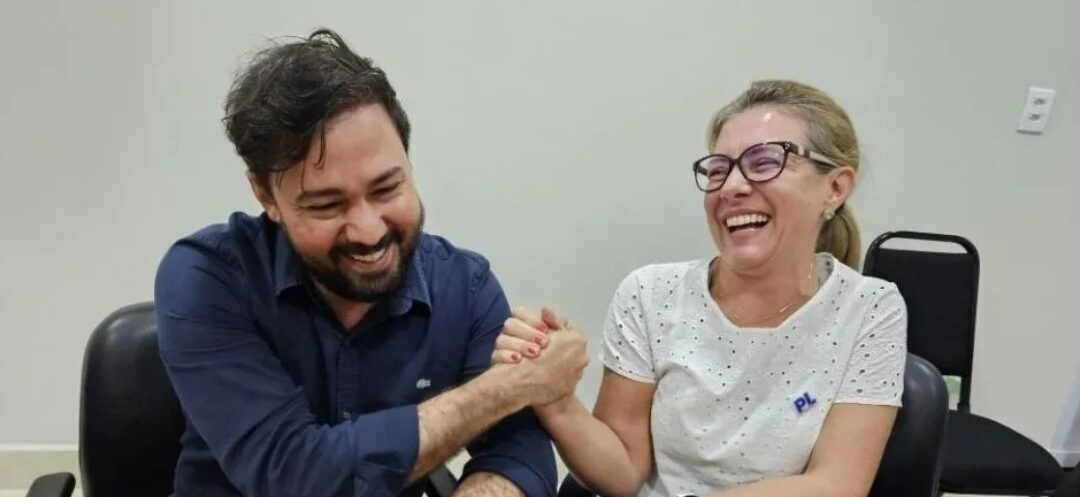 Base de Flávia acusa presidente da Câmara de articular cassação da prefeita em Várzea Grande