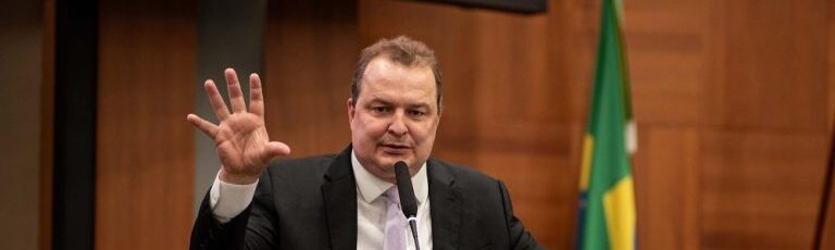 Max mantém indefinição sobre disputa ao Governo de MT e amplia articulações políticas