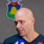 Prefeito banca Samantha como líder do governo e minimiza desgaste com Dilemário