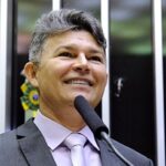 Medeiros sobe o tom contra Fávaro e chama ministro de “traidor” em nova ofensiva política