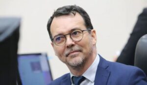 Lúdio reúne apoio de deputados contra operação do BRT sem licitação e propõe gratuidade no transporte