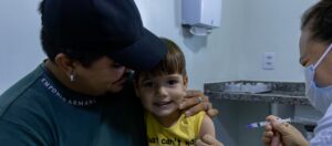 Cuiabá inicia vacinação com a Pneumo 20 e amplia proteção contra pneumonia e meningite