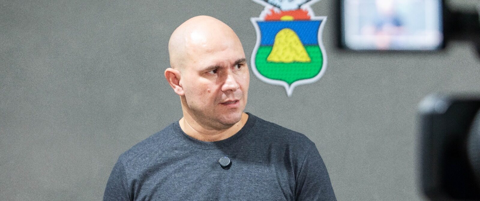 Abílio admite sobrecarga e promete definir novos secretários de Obras e Educação ainda neste mês