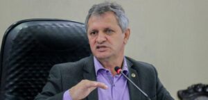 Dilmar tenta aproximar Mauro Mendes e Jayme Campos para evitar crise no União Brasil