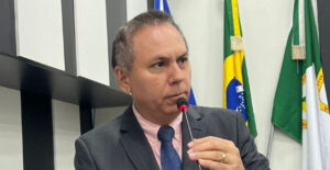 Dilemário acusa Águas Cuiabá de cobrança milionária indevida e pede redução da taxa de esgoto