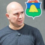Prefeito rompe com mais dois vereadores após derrota da LDO e crise na base se aprofunda