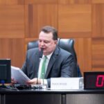 ALMT aprova empréstimo de R$ 1,5 bilhão para Pivetta após acordo sobre moradias