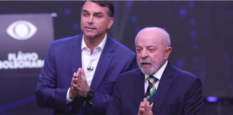 Debate entre Lula e Flávio tem ataques pessoais e embate sobre corrupção