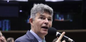 Medeiros pede impeachment de Zanin e acusa ministro de interferir no segundo turno